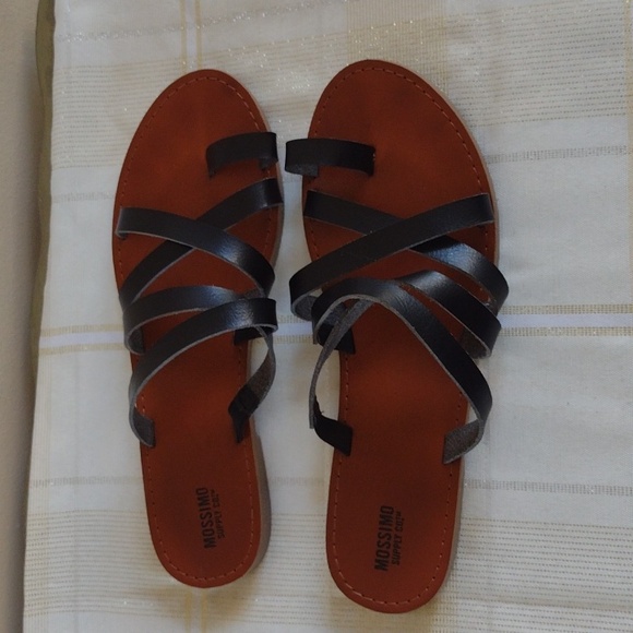 Mossimo sandals - Picture 12 of 13